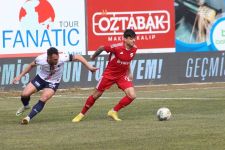 BOLUSPOR – DÜZCESPOR MAÇININ BİLET GELİRİ DEPREMZEDELERE BAĞIŞLANDI