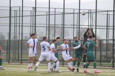 Umut Oto İnşaat Aladağspor, En Yakın Rakibini Devirdi