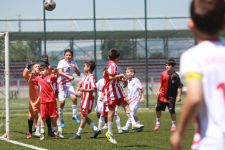 Karaçayır'da Gol Şöleni! Mini Kramponlardan 12 Maçta 106 Gol