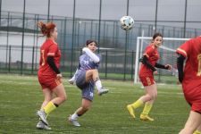 U17 Kızlar’da Derbi Liderin Oldu