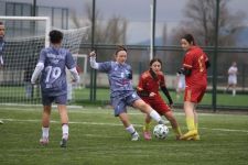 U17 Kızlar’da Derbi Liderin Oldu